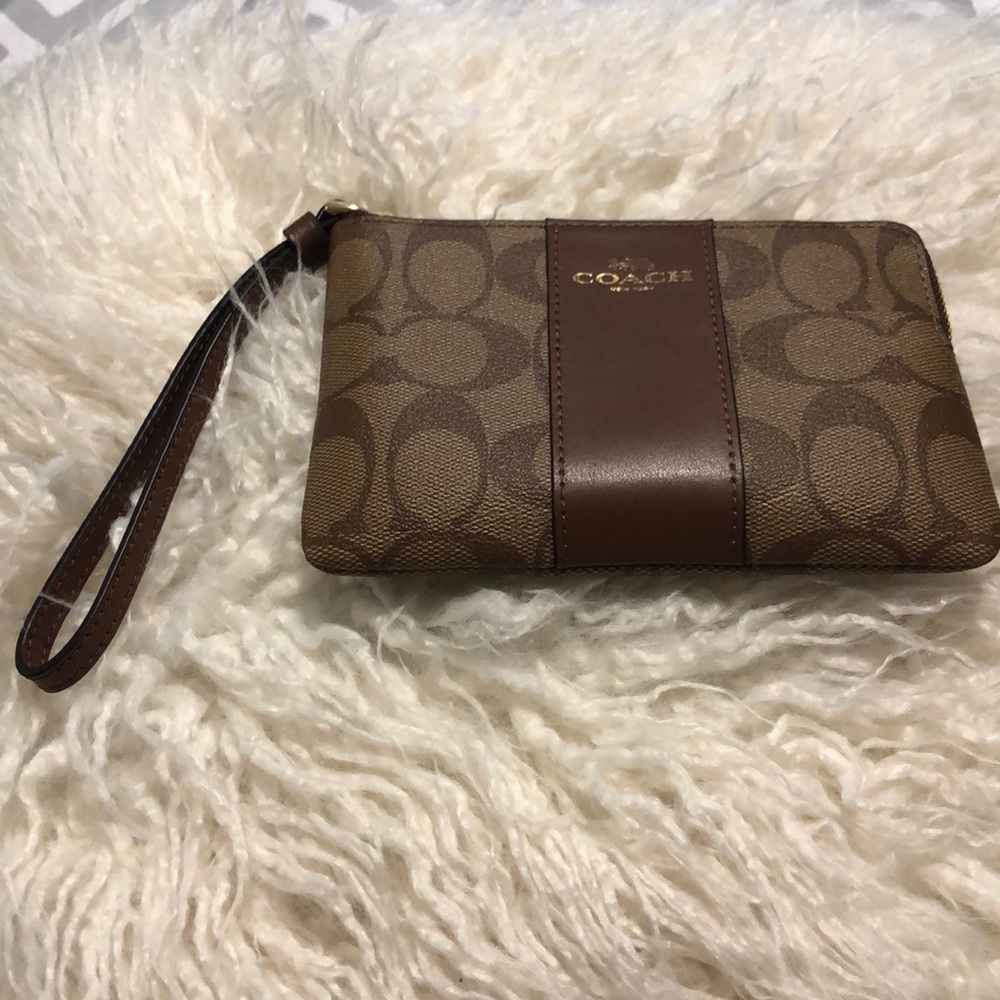 NWT Coach wristlet